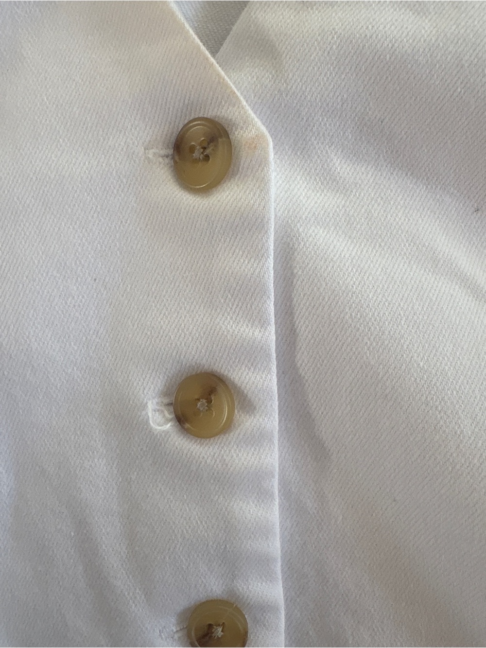 Evereve Sierra White Denim Button-Front Vest Top - Picture 7 of 8